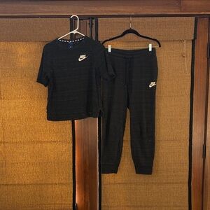Nike Black Sweatpants & Tee Set